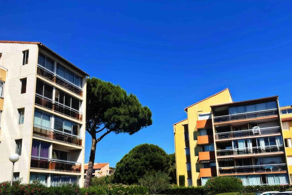 Appartement Vintage 90 M2 Duplex Classe Fréjus Exteriér fotografie